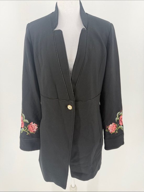 Chico's Jackets & Blazers - Chico’s Floral Embroidered Ponte Jacket Size 0 US 4 6 Small Black Blazer